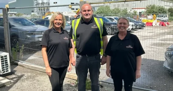 Cleaners on site at Metlen